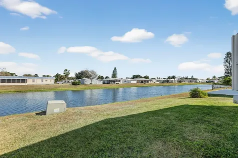 6772 Sinsonte Court Fort Pierce FL 34951