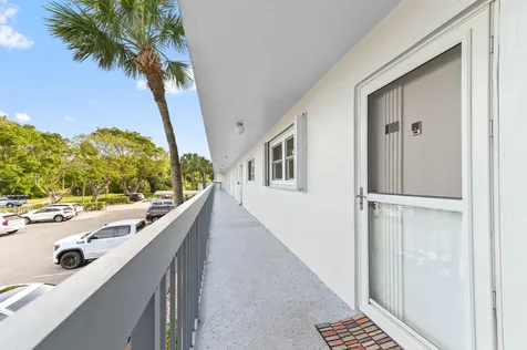 198 Nw 67th Street Boca Raton FL 33487