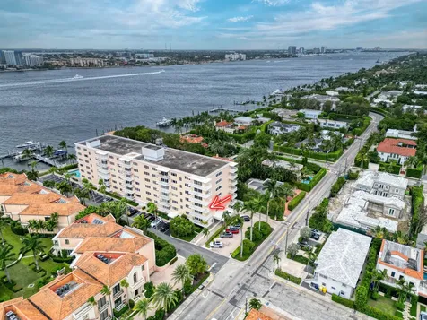 250 N Bradley Place Palm Beach FL 33480