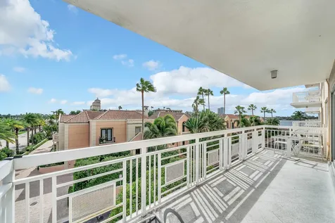 250 N Bradley Place Palm Beach FL 33480
