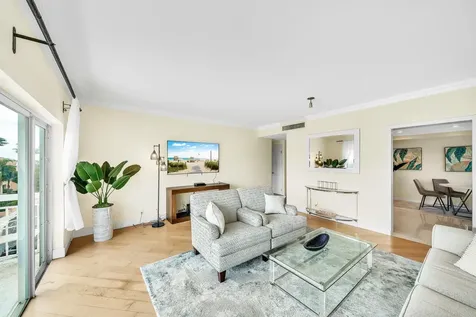 250 N Bradley Place Palm Beach FL 33480