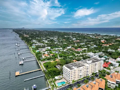 250 N Bradley Place Palm Beach FL 33480