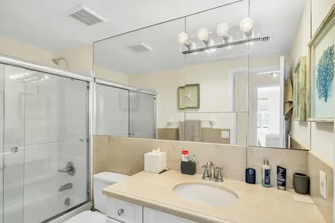 250 N Bradley Place Palm Beach FL 33480
