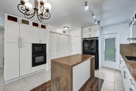 600 SE 2nd Avenue Deerfield Beach FL 33441