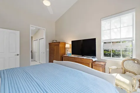 45 Via Verona Palm Beach Gardens FL 33418