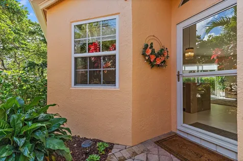 45 Via Verona Palm Beach Gardens FL 33418