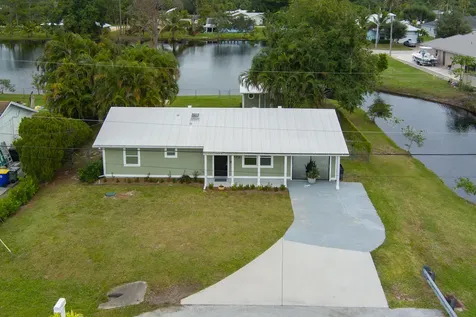 8333 Se Princess Tree Avenue Hobe Sound FL 33455