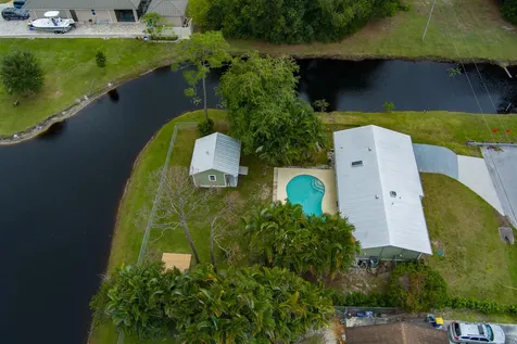 8333 Se Princess Tree Avenue Hobe Sound FL 33455