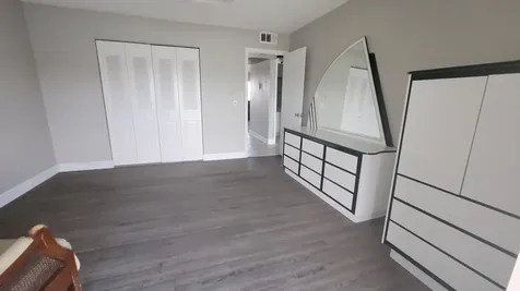 35 Somerset B West Palm Beach FL 33417