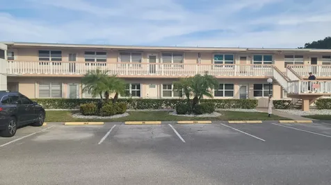 35 Somerset B West Palm Beach FL 33417
