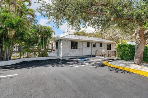 112 SE 10th Street Delray Beach FL 33483