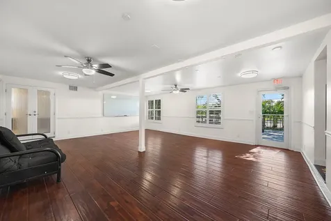 112 SE 10th Street Delray Beach FL 33483