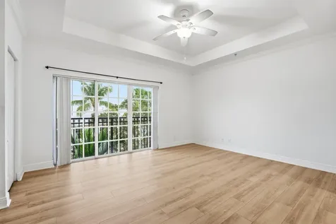 601 S Federal Highway Lake Worth Beach FL 33460