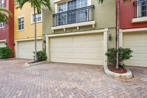 601 S Federal Highway Lake Worth Beach FL 33460