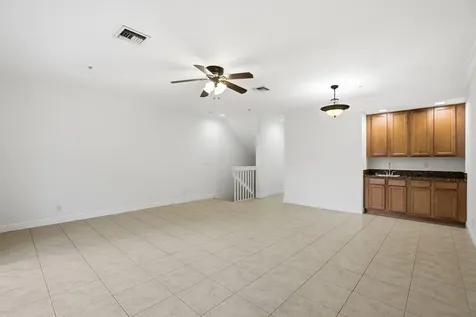 601 S Federal Highway Lake Worth Beach FL 33460