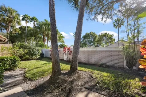 1802 Rosewood Way Palm Beach Gardens FL 33418