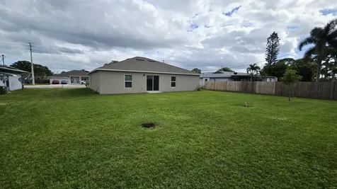 1346 Se Floresta Drive Port Saint Lucie FL 34983