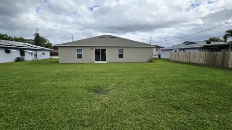 1346 Se Floresta Drive Port Saint Lucie FL 34983