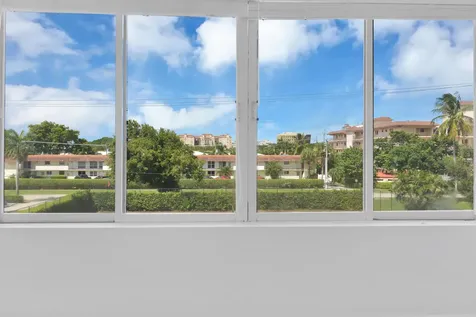 1401 S Federal Highway Boca Raton FL 33432