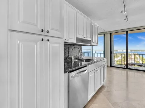 4200 N Ocean Drive Singer Island FL 33404