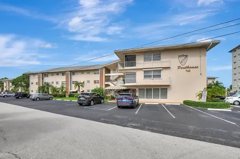 745 Se 19th Avenue Deerfield Beach FL 33441