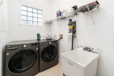 254 Gazetta Way West Palm Beach FL 33413