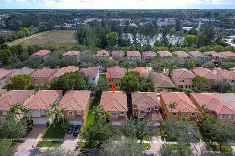 254 Gazetta Way West Palm Beach FL 33413