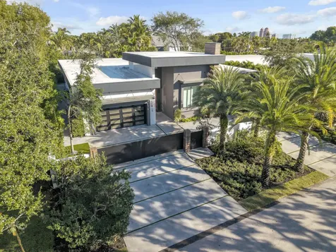 2401 Ne 13th Street Fort Lauderdale FL 33304