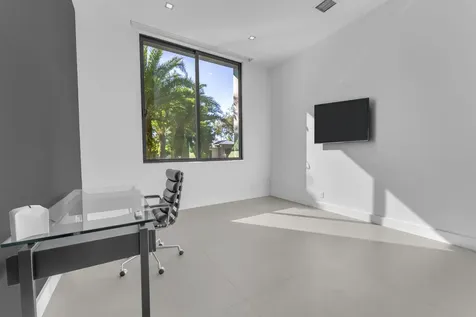 2401 Ne 13th Street Fort Lauderdale FL 33304