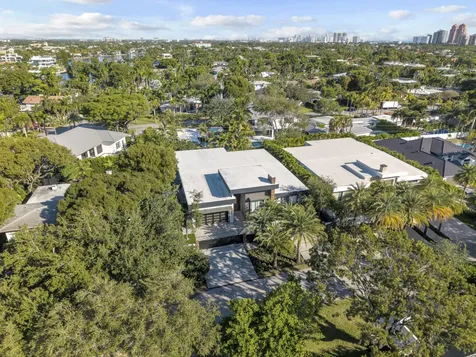 2401 Ne 13th Street Fort Lauderdale FL 33304