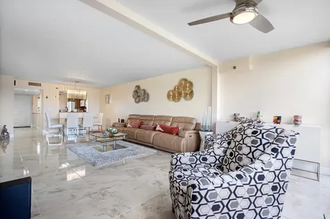 7290 Kinghurst Drive Delray Beach FL 33446