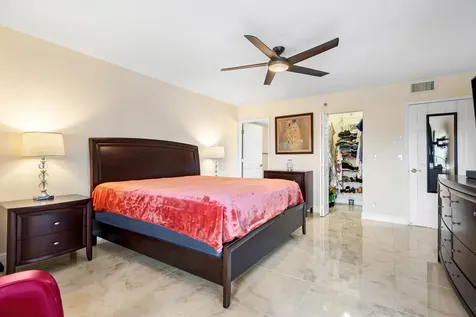 7290 Kinghurst Drive Delray Beach FL 33446