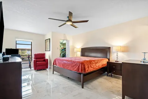 7290 Kinghurst Drive Delray Beach FL 33446