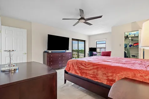 7290 Kinghurst Drive Delray Beach FL 33446