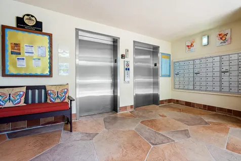 7290 Kinghurst Drive Delray Beach FL 33446