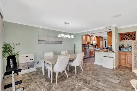 732 Ne 12th Terrace Boynton Beach FL 33435