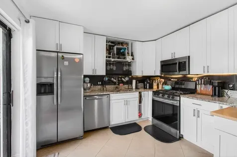 2140 White Pine Circle Greenacres FL 33415