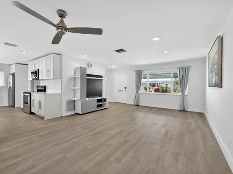 2003 Sw 17th Street Boynton Beach FL 33426