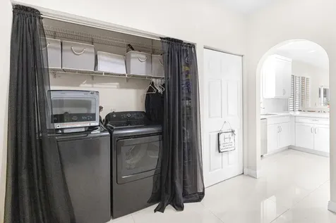 269 Live Oaks Lane Jupiter FL 33458