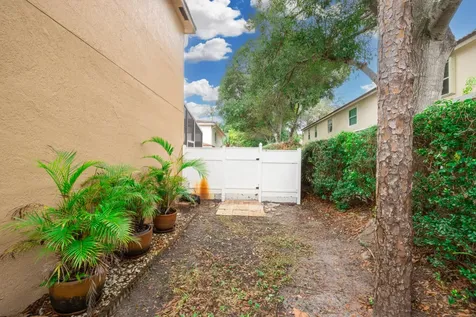 269 Live Oaks Lane Jupiter FL 33458