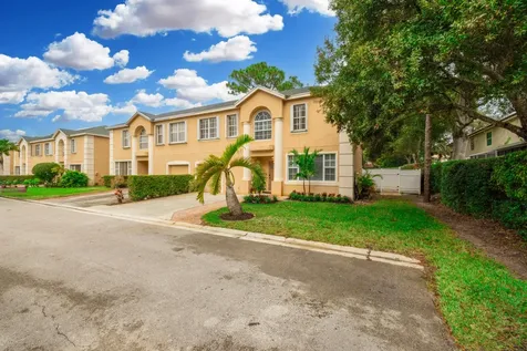 269 Live Oaks Lane Jupiter FL 33458
