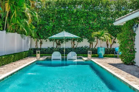 136 Worth Court West Palm Beach FL 33405
