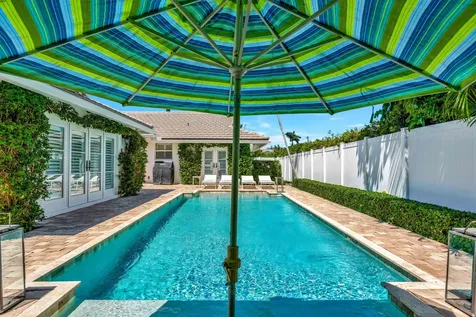 136 Worth Court West Palm Beach FL 33405