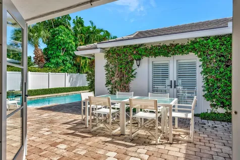 136 Worth Court West Palm Beach FL 33405