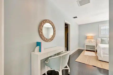 136 Worth Court West Palm Beach FL 33405