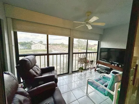 4725 Lucerne Lakes Boulevard Lake Worth FL 33467
