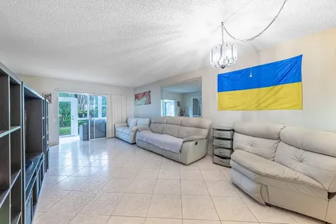 2702 Nassau Bend Coconut Creek FL 33066
