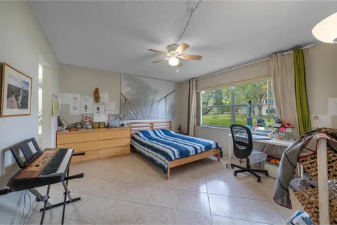 2702 Nassau Bend Coconut Creek FL 33066