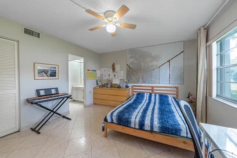 2702 Nassau Bend Coconut Creek FL 33066