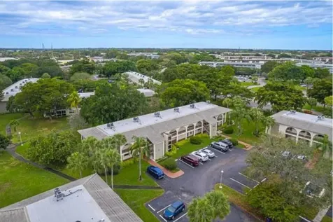 2702 Nassau Bend Coconut Creek FL 33066